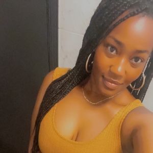 Meet your Posher, Suzanne